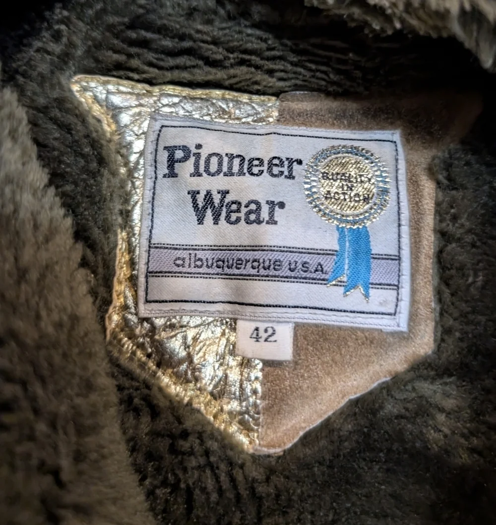 VTG Pioneer Wear Overcoat Men's 42 (S-M) Brown Faux Lined Outerwear USA Made